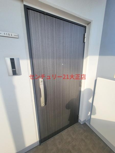 クローバー・グランツ弁天町の玄関