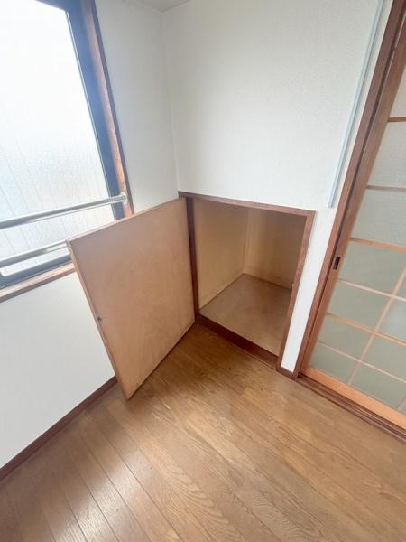 ボンジュール南恩加島の洋室