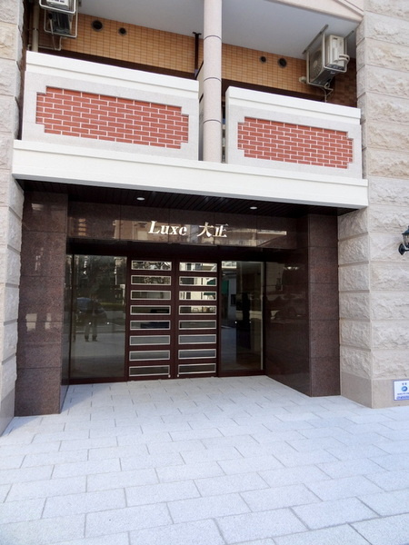 Luxe大正のエントランス|★建物入口★