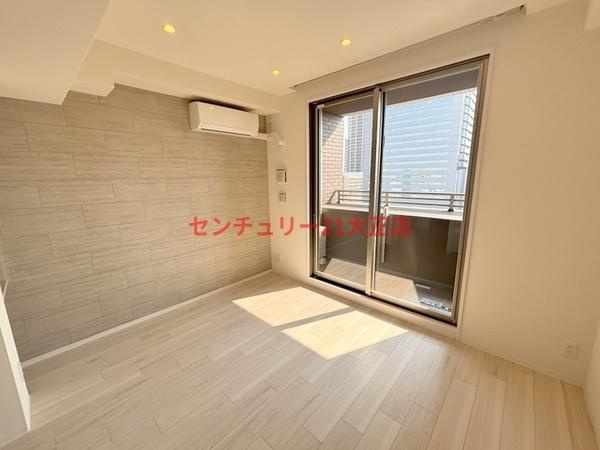 パークフラッツ弁天町駅前の居間・リビング|★おしゃれな内装★