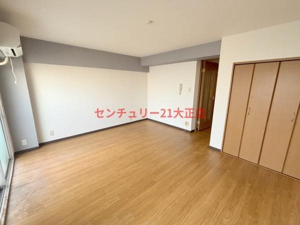 光信ビルの居間・リビング