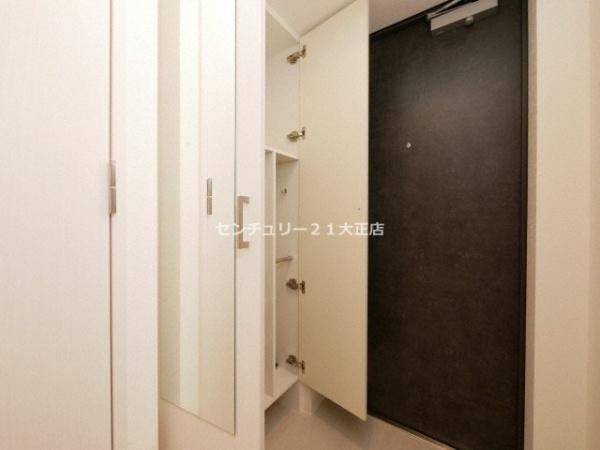 エスリードレジデンス弁天町グランデの玄関