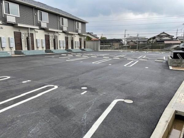 【駐車場】