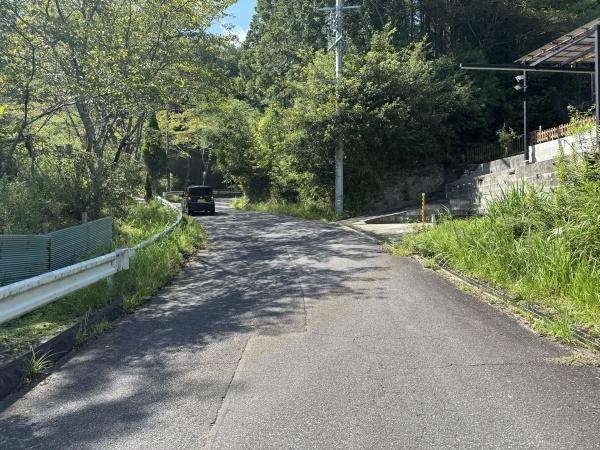 岡崎市保久町・中古戸建の前面道路含む現地写真|前面道路です。