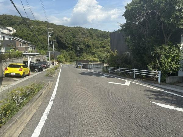 岡崎市桑原町・中古戸建の前面道路含む現地写真|前面道路です。