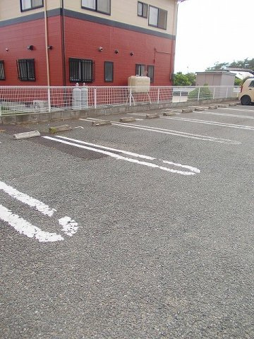 パークヒルズの駐車場|駐車場完備です
