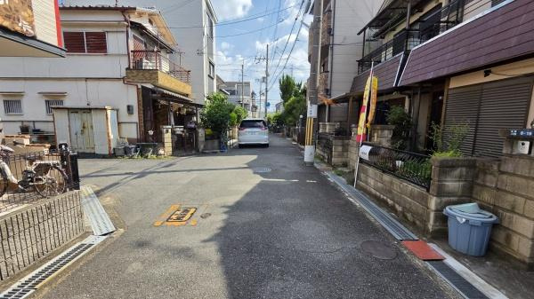 【前面道路含む現地写真】