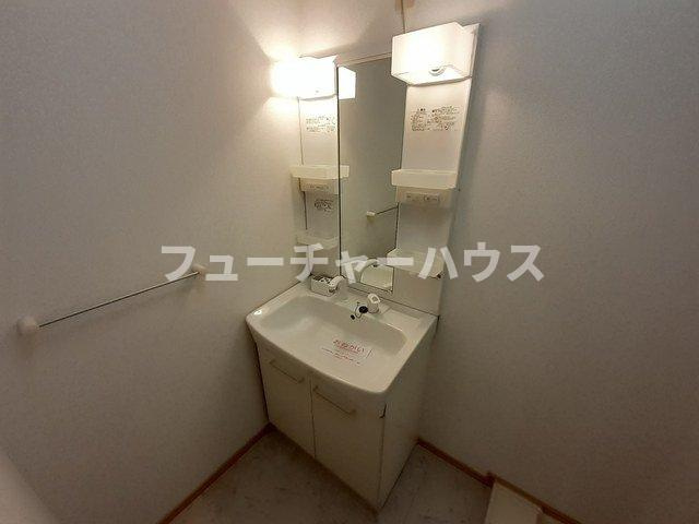 グランツの洗面所|明るい洗面所です