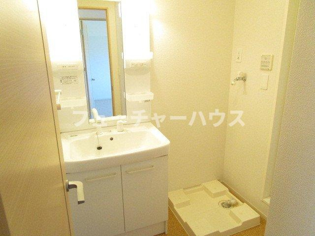 エスポワールの洗面所|忙しい朝には欠かせない洗面所です