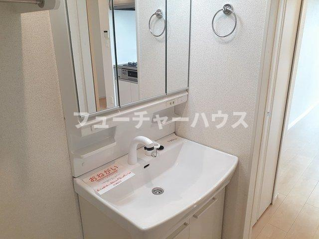 サニールーチェ　平須の洗面所|スペースが確保できる洗面所です