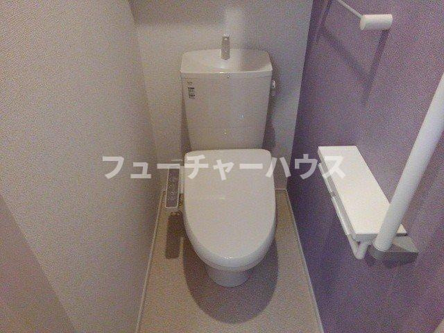 プラシードＫ　Ｂのトイレ|ゆったりとした空間のトイレです