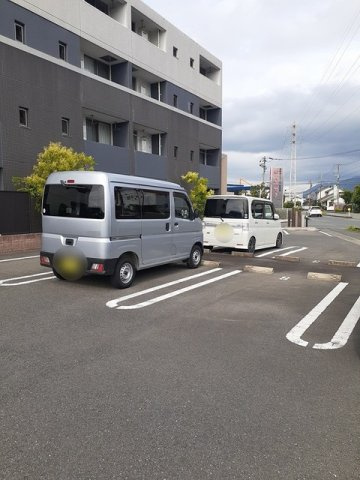 Ｇｌａｎｚ　Ｓａｋｕｒａの駐車場