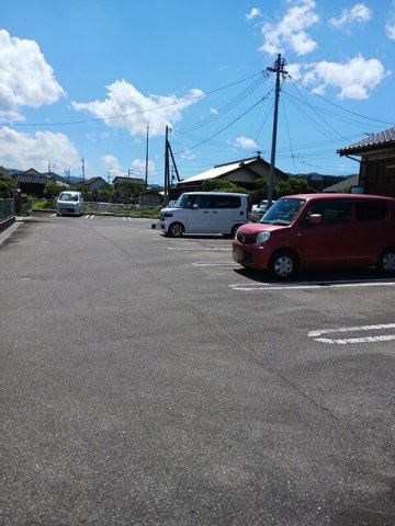 コリーヌ．Ｍ　Ａの駐車場