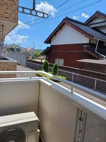 コリーヌ．Ｍ　Ａのバルコニー