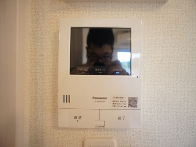 【セキュリティ】 | イーストタウン | 訪問者の確認ができるTVドアホン付きです♪