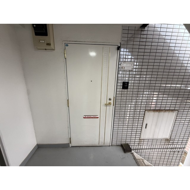 ワークス志津の玄関