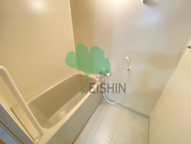ピオーネテラス空港南の浴室|清潔感のある浴室です！