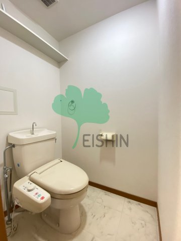 ピオーネテラス空港南のトイレ|清潔感のあるトイレです。