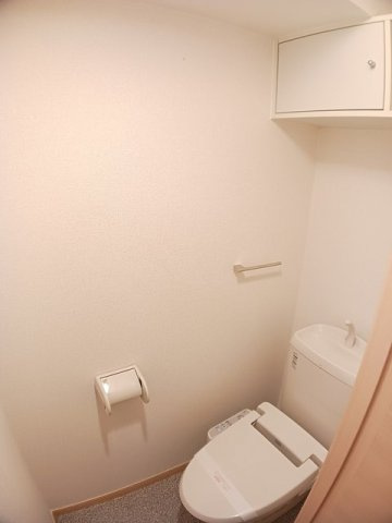 ジェントリー山本のトイレ