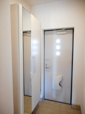 フランベル　Ｂの玄関