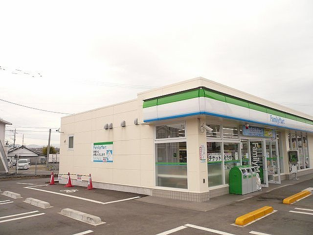 ヴィラ・フェリーチェの周辺|ファミリーマート小松バイパス店まで230m