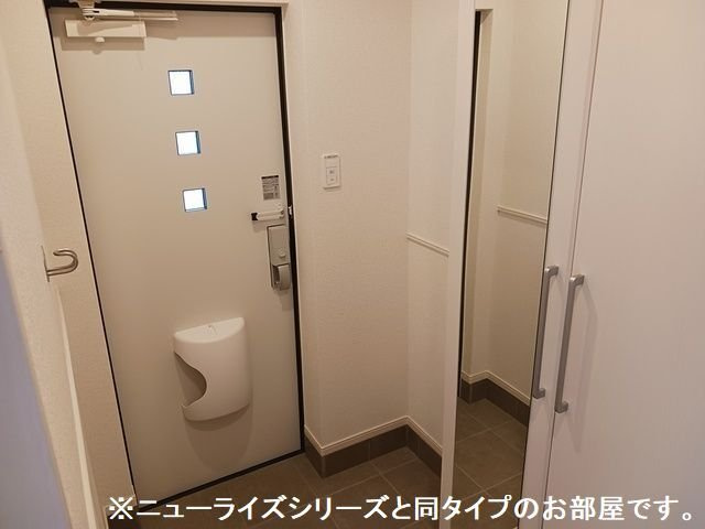 アルコ・イリスの玄関