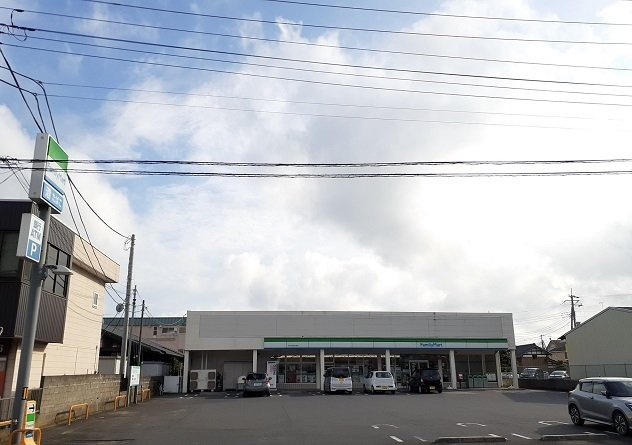 トレジャーの周辺|ファミリーマートファミリー市毛まで550m