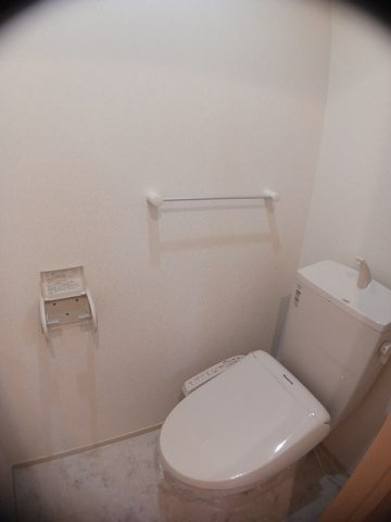 アレックスのトイレ|清潔感のあるトイレです