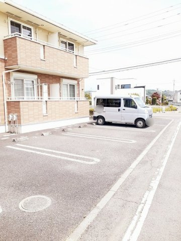 ポプルスＡの駐車場|駐車場完備です