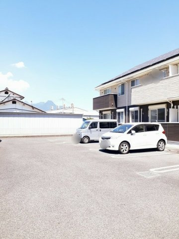 ポプルスＢの駐車場|駐車場です