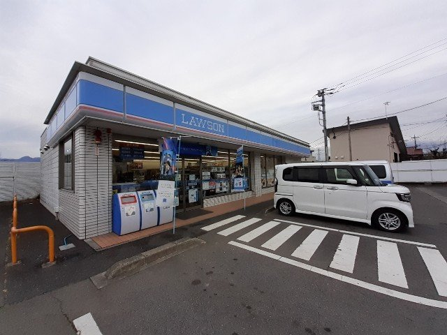 ピーノプリモⅡ　Ｂの周辺|ローソン渋川金井西店まで700m
