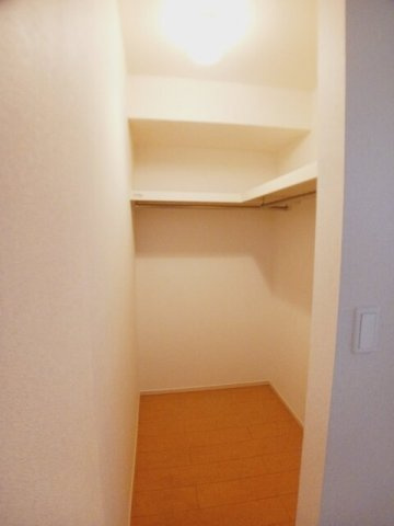 セレーナＢの収納|たっぷりとした収納スペースです