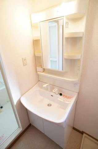 エムパレス　前橋の洗面所|使いやすい洗面所です