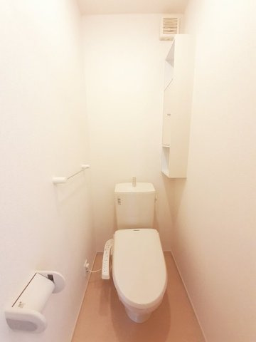 カーサ　モデルノＡのトイレ|トイレもきれいです