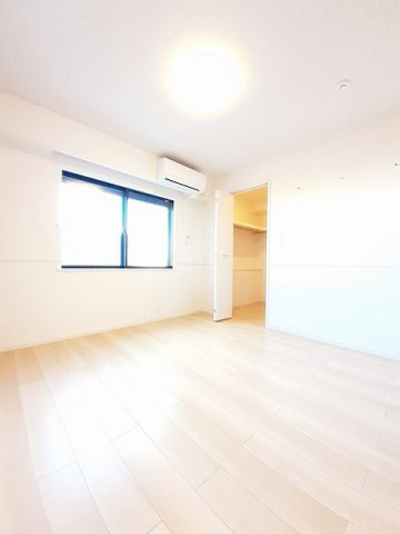 ラーソ　ミラグロ　Ⅱの内装|きれいな内装です