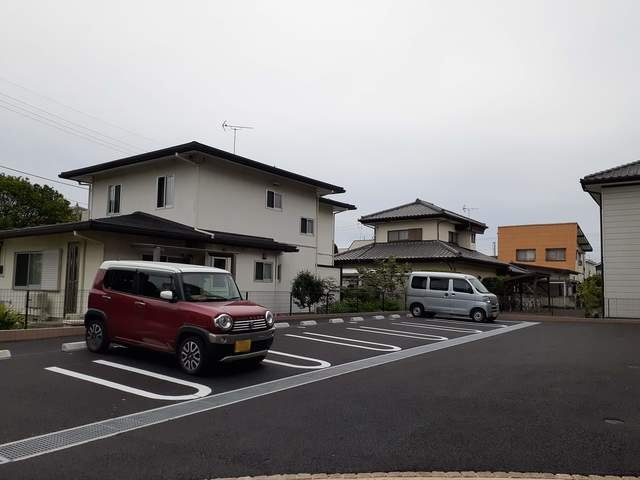 セレーノ元総社の駐車場|駐車スペースもあります