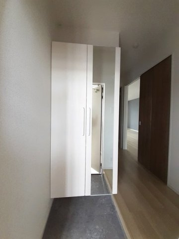 セレーノ元総社の玄関|明るい玄関です