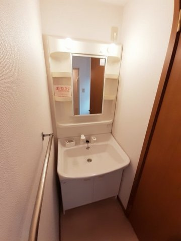 メゾンリファインＭの洗面所|スペースが確保できる洗面所です