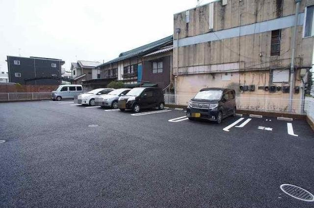 アリッサムの駐車場|駐車場完備です