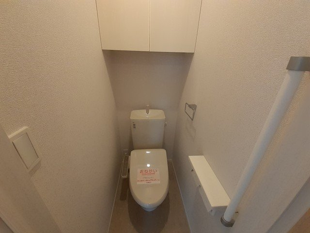 プラシード　Ａのトイレ|清潔感のあるトイレです