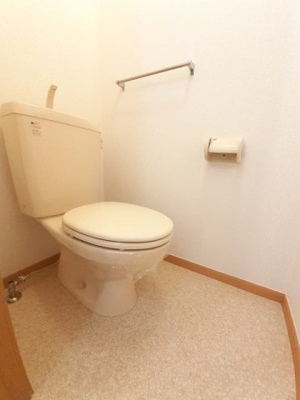 【トイレ】 | メゾン　ド　ヌーヴェルバーグ | 落ち着いたトイレです