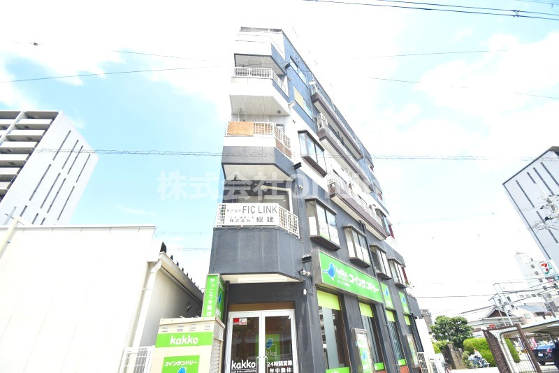 RH小阪のエントランス