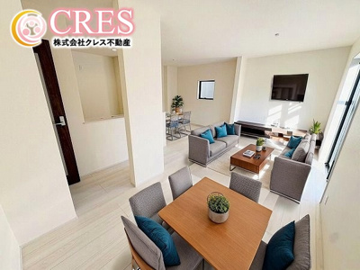 【居間・リビング】 | ☆☆☆新築分譲　泉町滝尻H　全８棟！！残３棟！！長期優良住宅！！ | お子様のリビング学習にも最適です♪