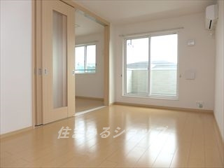 ヴィラ　クレールの居間・リビング|エアコン付き