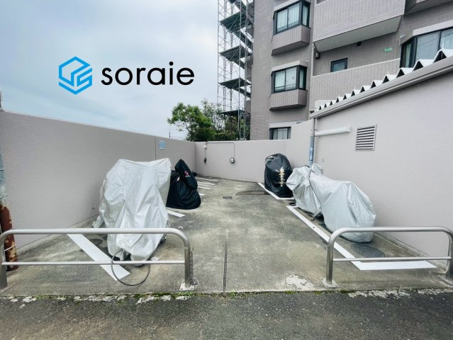 レクセルガーデン南古谷　中古マンションの駐車場|10/5　撮影