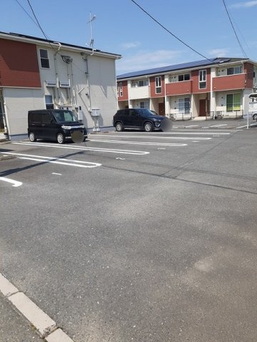 リバーサイド・コセⅠの駐車場