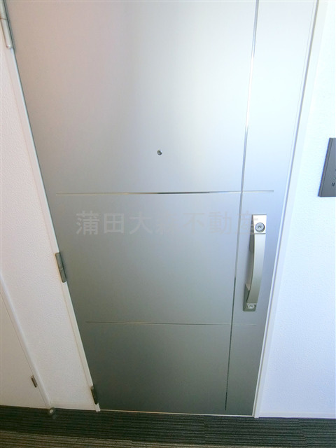 AZESTアゼスト千鳥町の玄関
