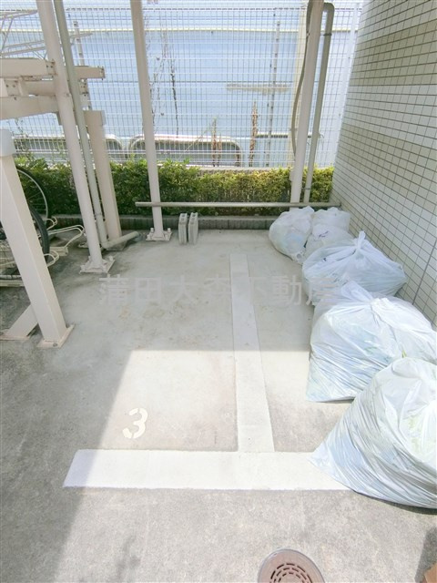 AZESTアゼスト千鳥町のその他共用部分|バイク置き場　空き状況等詳細はお問合せください。