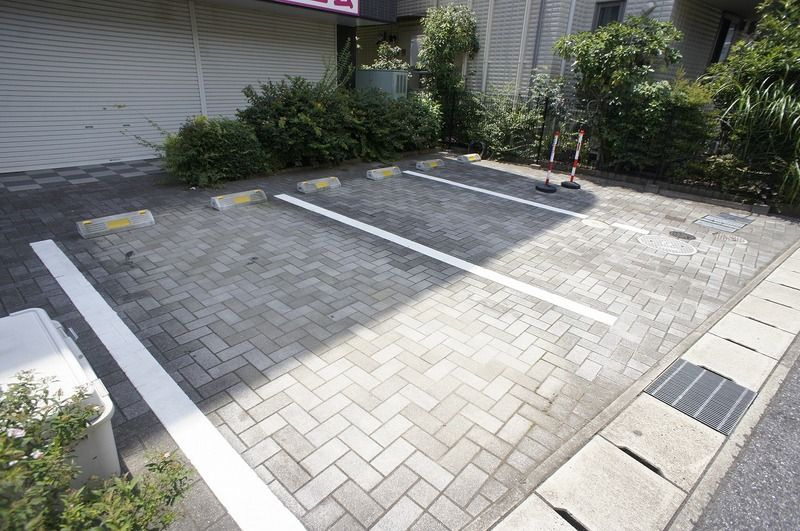 Ｃ−ＳＱＵＡＲＥ奏の杜の駐車場