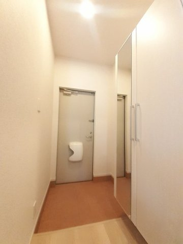 フリージアＢの玄関